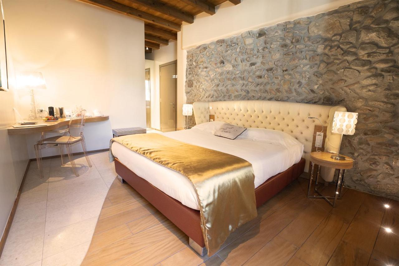Il Borgo - 1711 Luxury Guest House Arlate Exterior foto