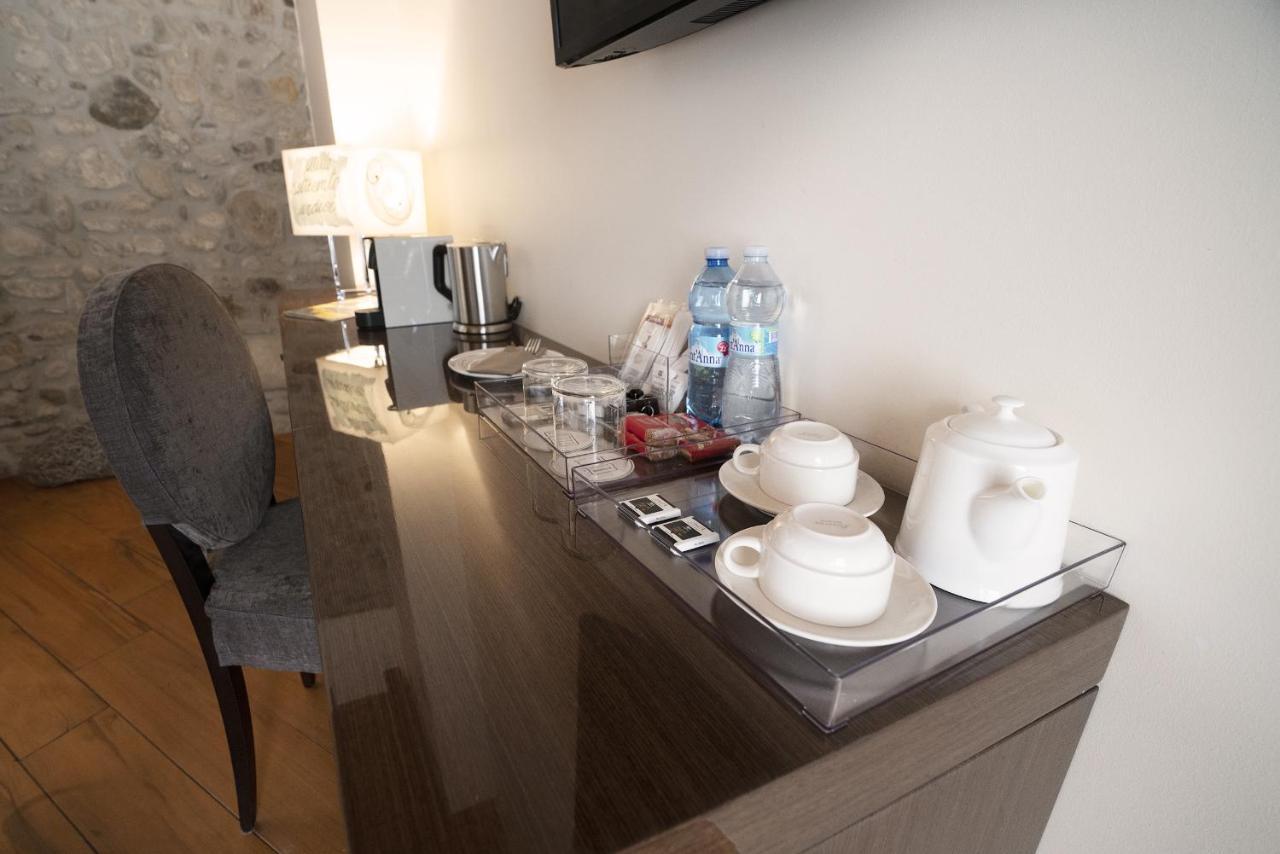 Il Borgo - 1711 Luxury Guest House Arlate Exterior foto